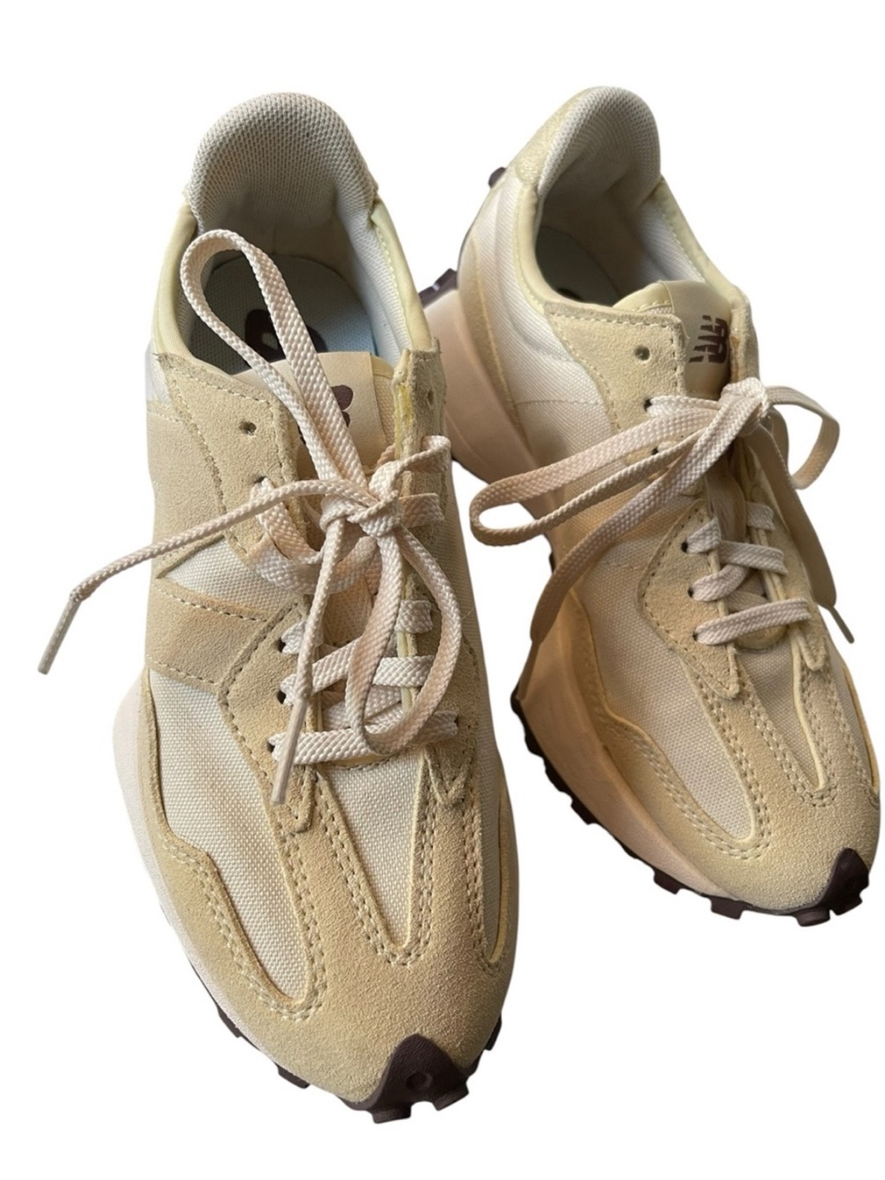 NEW BALANCE Women's 327
Running Sneakers Linen
Color Size 5.5US